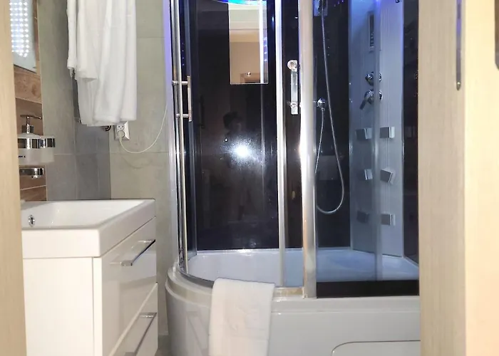 Manhattan W Gorach Radosci Apartman *